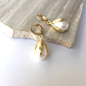 Pearl Tulip drop / Gold huggie lever back Earrings