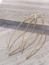 Threader Earrings — Gold