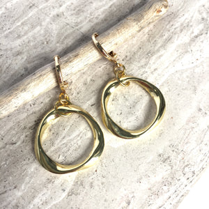 Gold wavy Circle Dangle/ Huggie Earrings