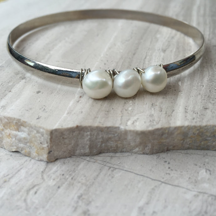 White Pearl — Silver Bangle Bracelet, single