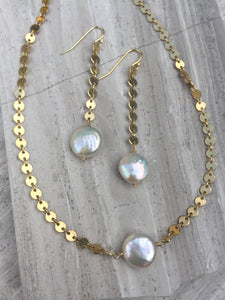 Dime Pearl Flash Necklace and earrings gold